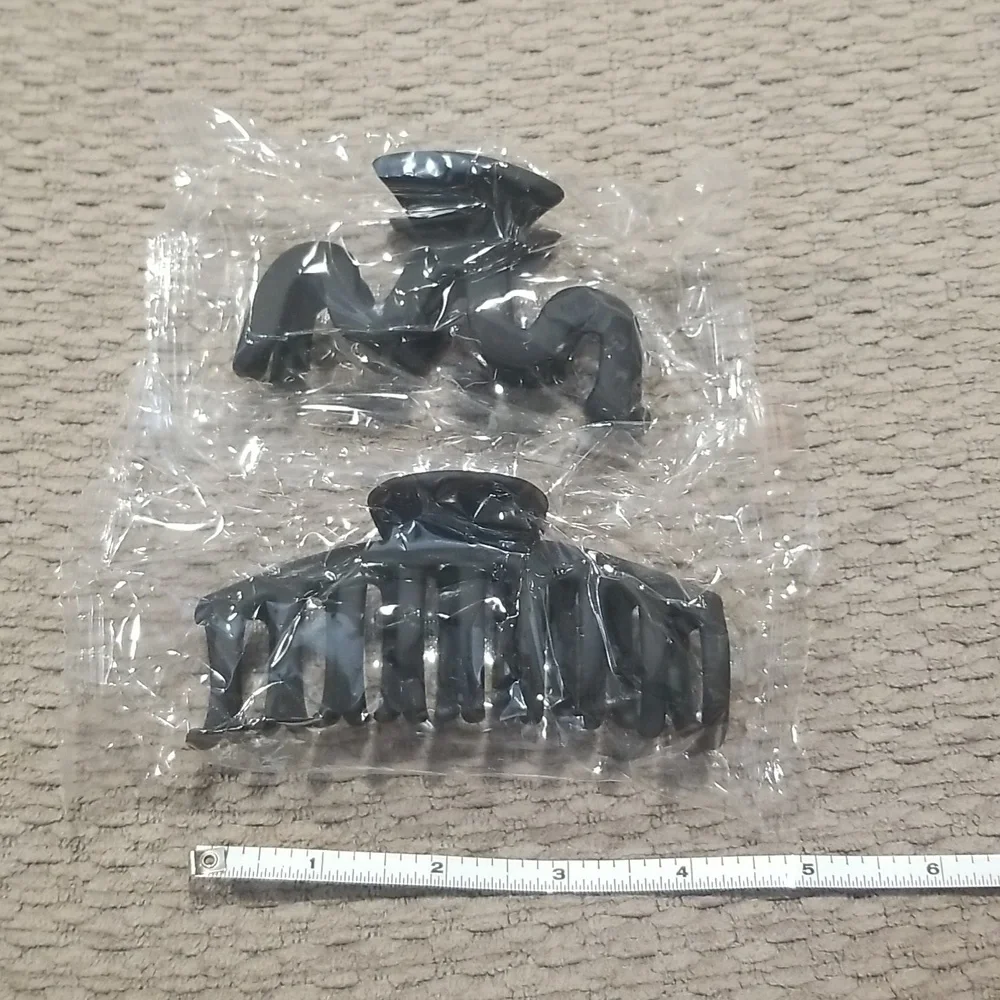 Hair Clips - Picture 2 of 4